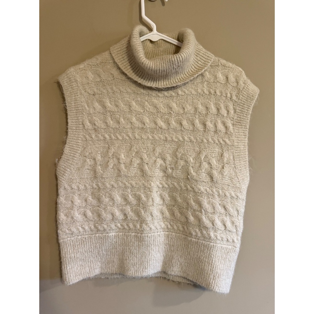 Old‎ Navy Womens Oatmeal Cream Cable Knit Turtleneck Sweater Vest Medium